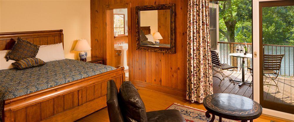 Lodge On Lake Lure Exterior photo
