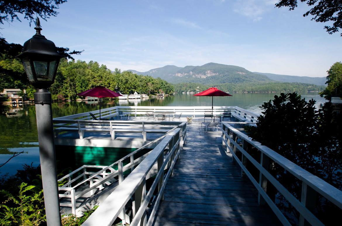 Lodge On Lake Lure Exterior photo